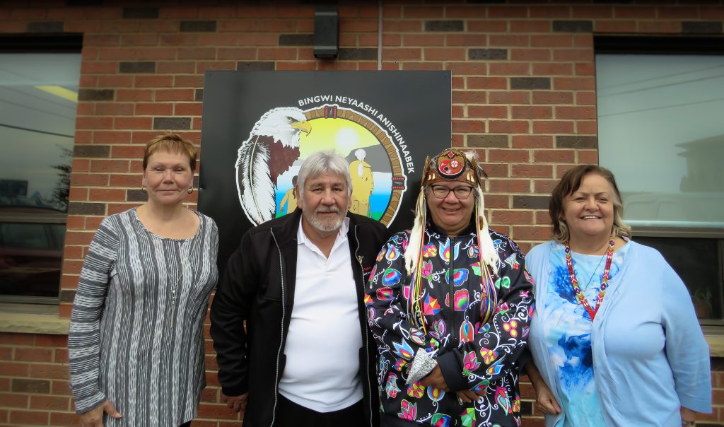 From left to right: Councillor Tracy Gibson, Chief Paul Gladu, National Chief RoseAnne Archibald, and Councillor Lillian Calder.